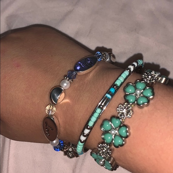 bracelets - Picture 3 of 3